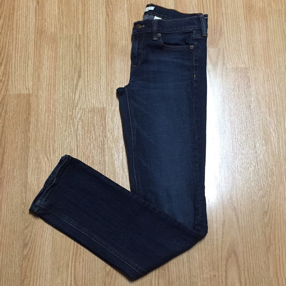 J Crew Stretch Dark Wash Straight Leg Jeans 26R